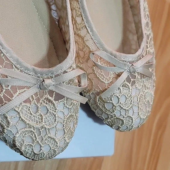 Nude Lace Ballet Crochet Flats - Picture 3 of 5